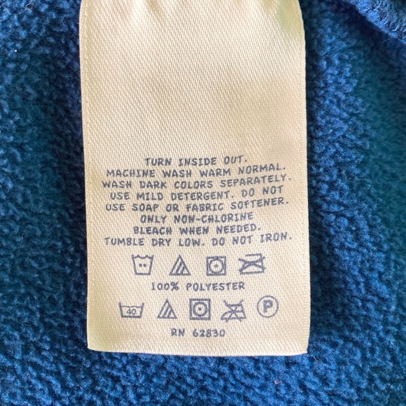 Boy’s size 6 gently used Lands’ End warm blue fleece robe with a hood - Picture 6 of 7